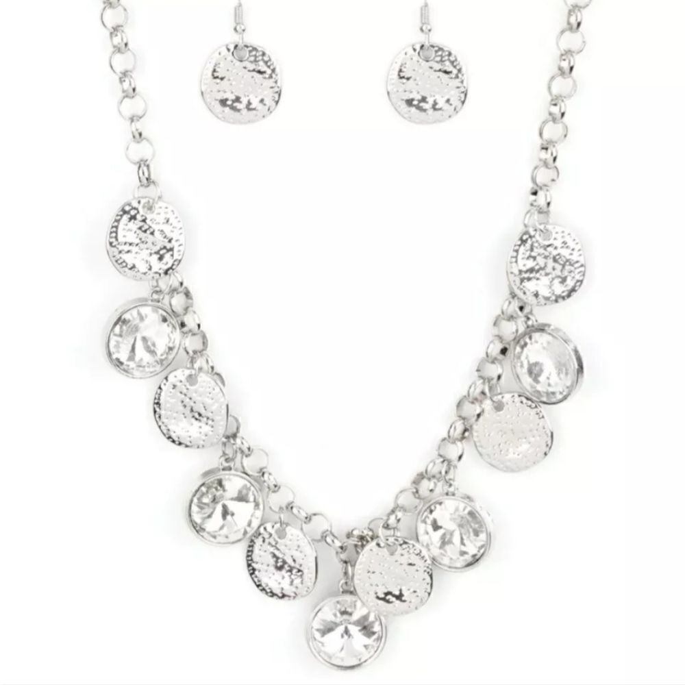 Paparazzi Spot On Sparkle Necklace with Earrings